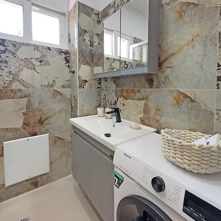 Apartment Avras Experience 2 *