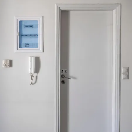 Avras Experience 2 *