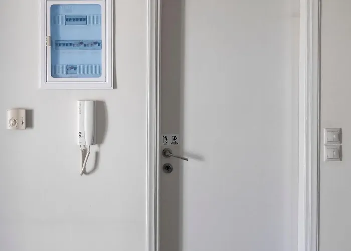 Avras Experience 2 *