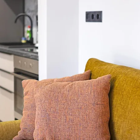 Avras Experience 2 *